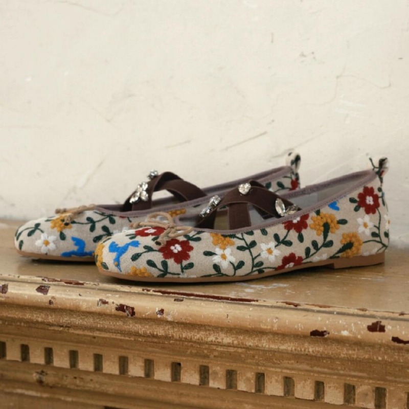 Embroidery Flower Ballet Flats - Embroidery Design Free ulasan dan harga