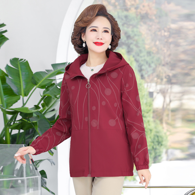 Classic Outdoor Hooded Jacket  - Embroidery Jacket ulasan dan harga