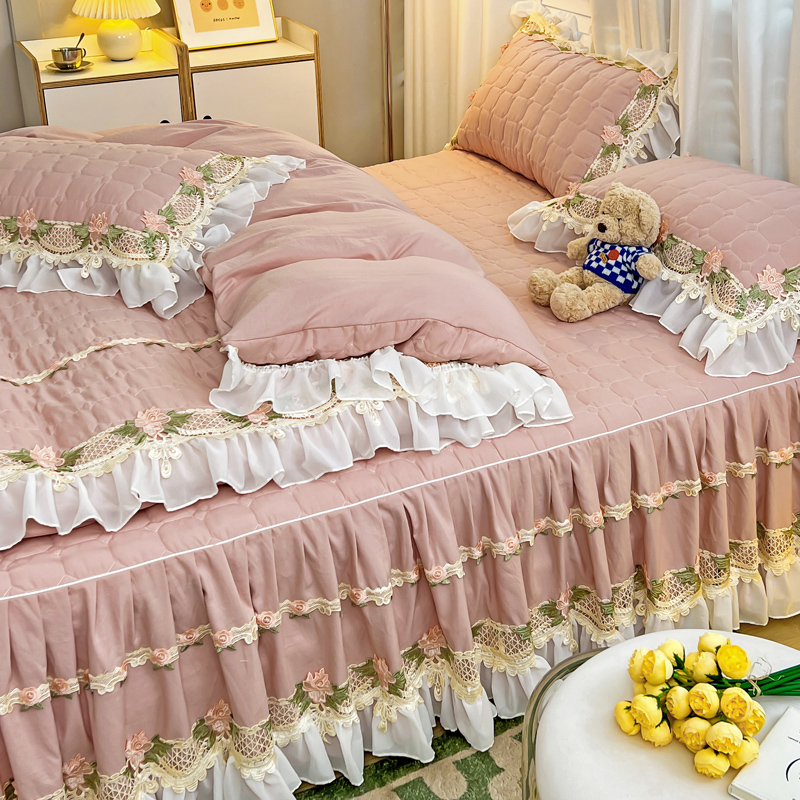 Pink Korean Princess Style Bed - Embroidery Quilt Cover ulasan dan harga